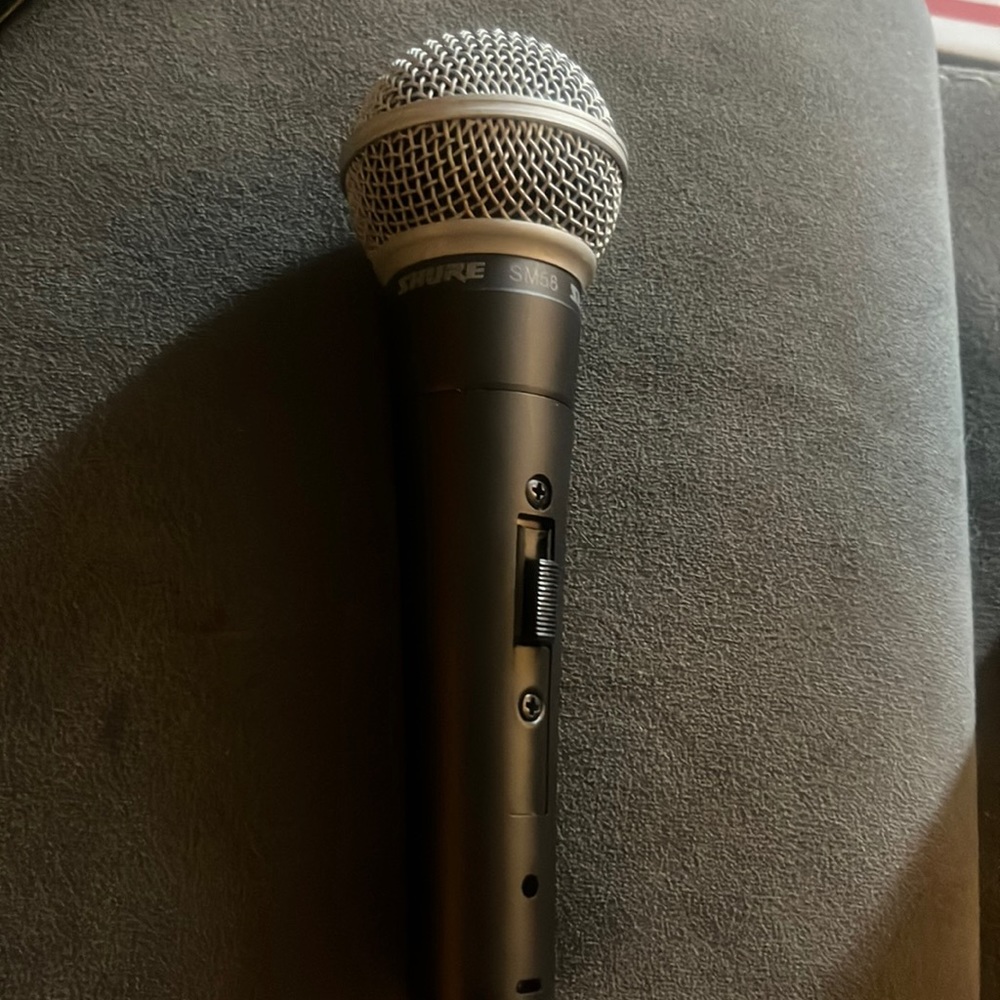 Shure SM58 cardioid dynamic microphone
